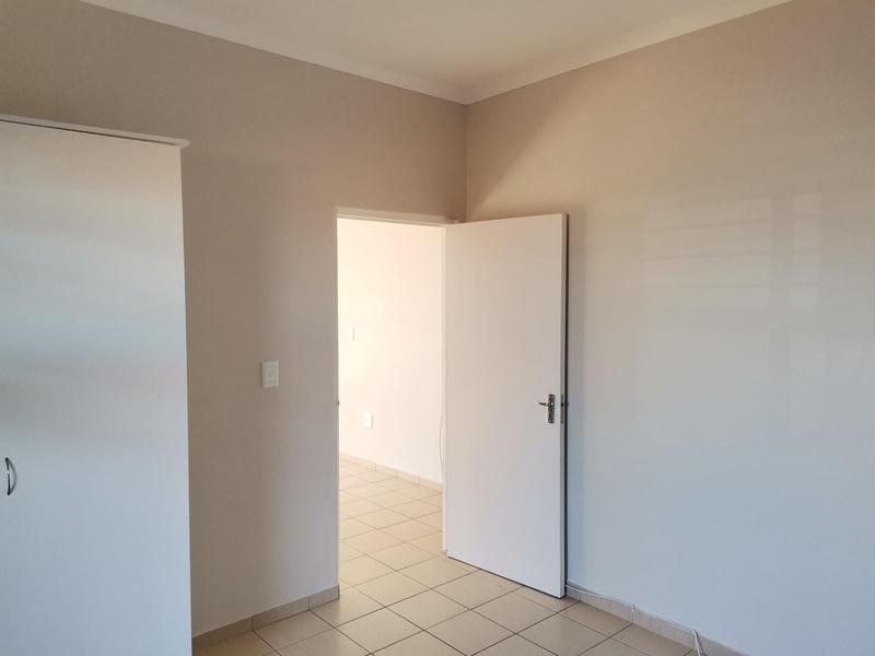 To Let 2 Bedroom Property for Rent in Parklands Western Cape